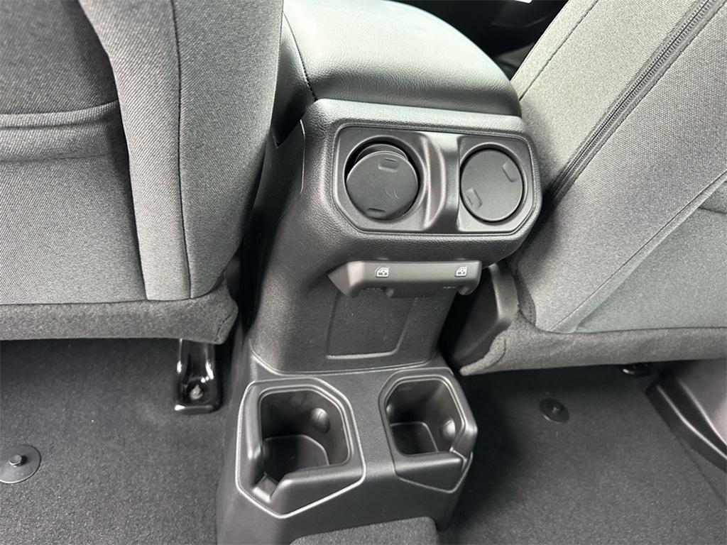 new 2025 Jeep Wrangler car, priced at $41,068