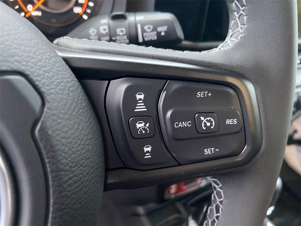 new 2025 Jeep Wrangler car, priced at $59,995