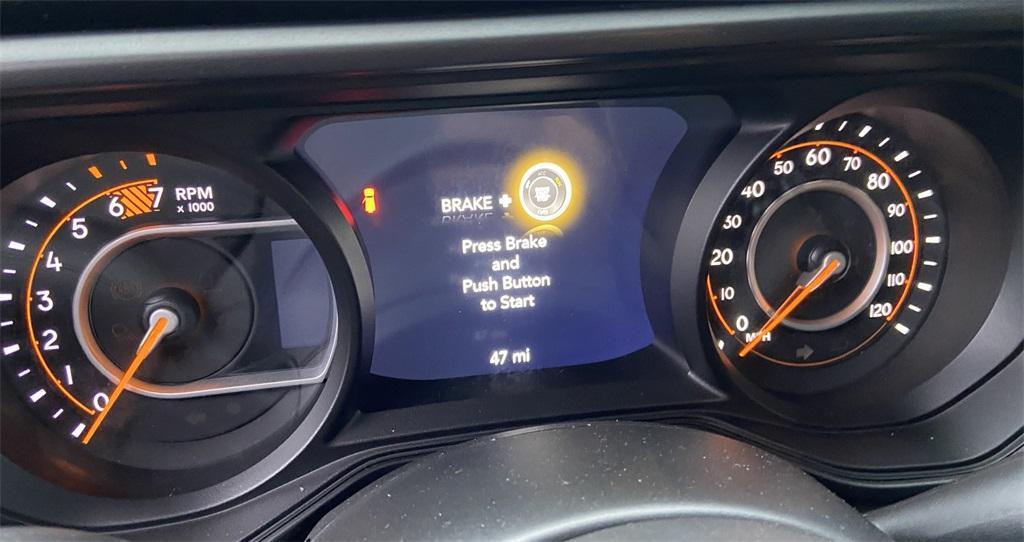 new 2025 Jeep Wrangler car, priced at $59,995