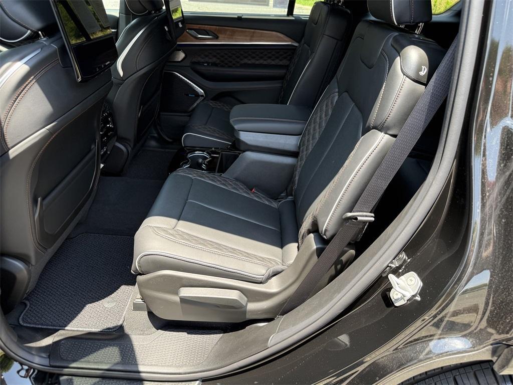 new 2025 Jeep Grand Cherokee L car, priced at $65,940