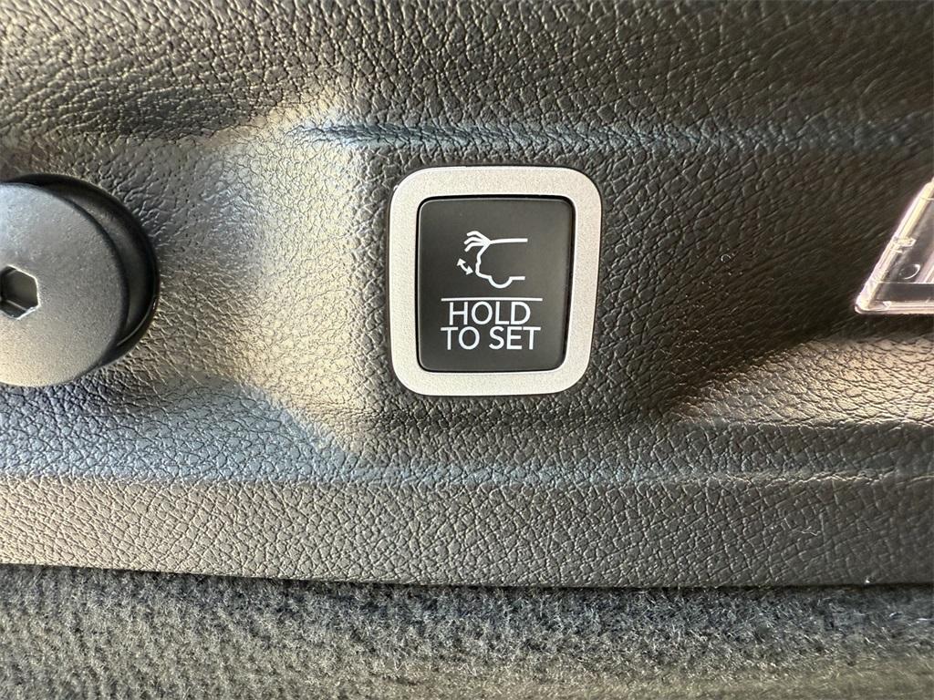 new 2025 Jeep Grand Cherokee L car, priced at $65,940
