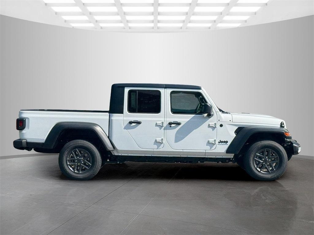 new 2025 Jeep Gladiator car, priced at $41,799