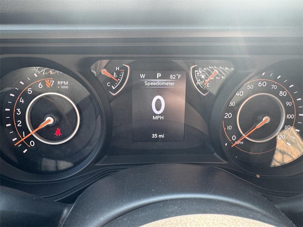 new 2025 Jeep Gladiator car, priced at $41,799