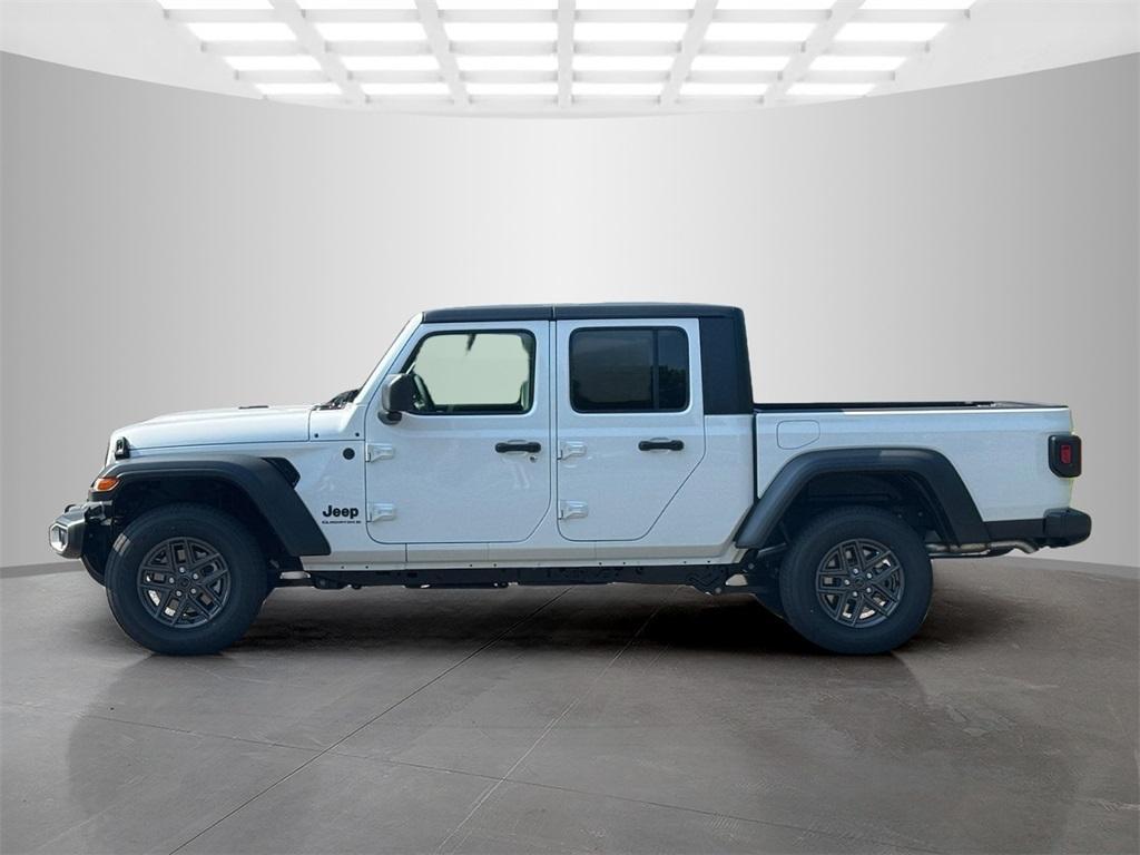 new 2025 Jeep Gladiator car, priced at $41,799