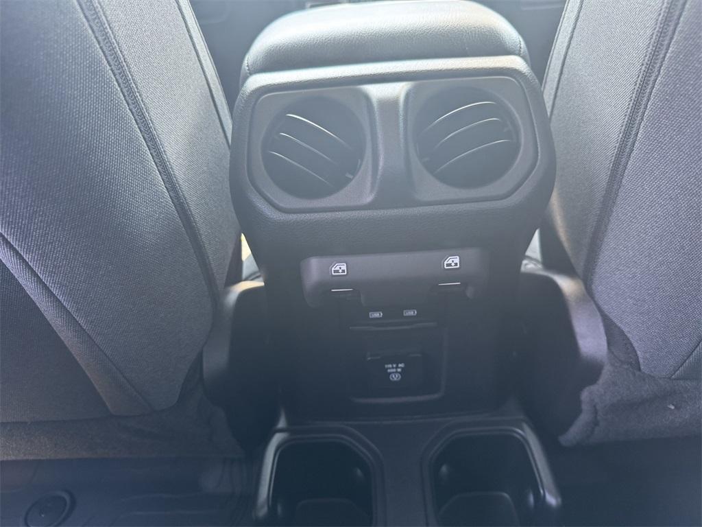 new 2025 Jeep Gladiator car, priced at $41,799