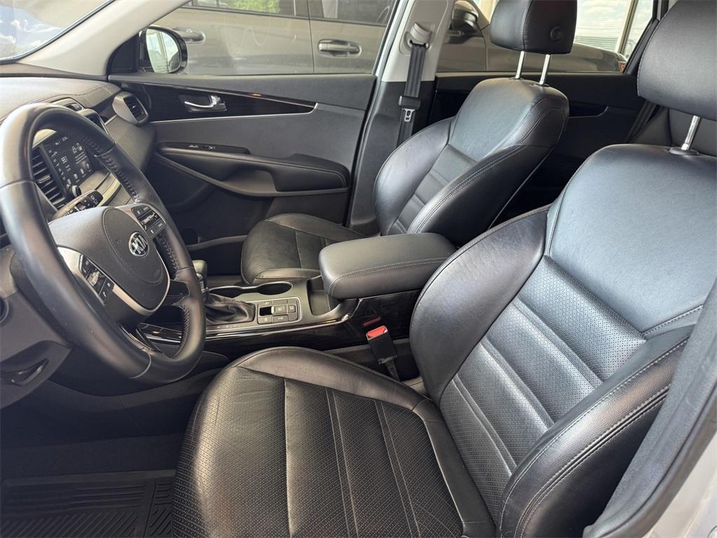 used 2019 Kia Sorento car, priced at $16,995