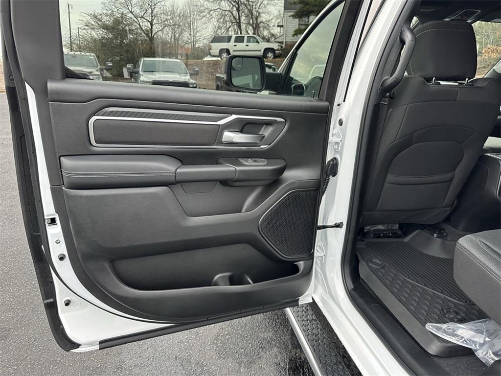 new 2025 Ram 1500 car, priced at $47,399