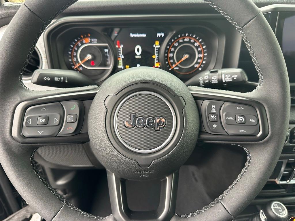 new 2025 Jeep Wrangler car, priced at $45,999