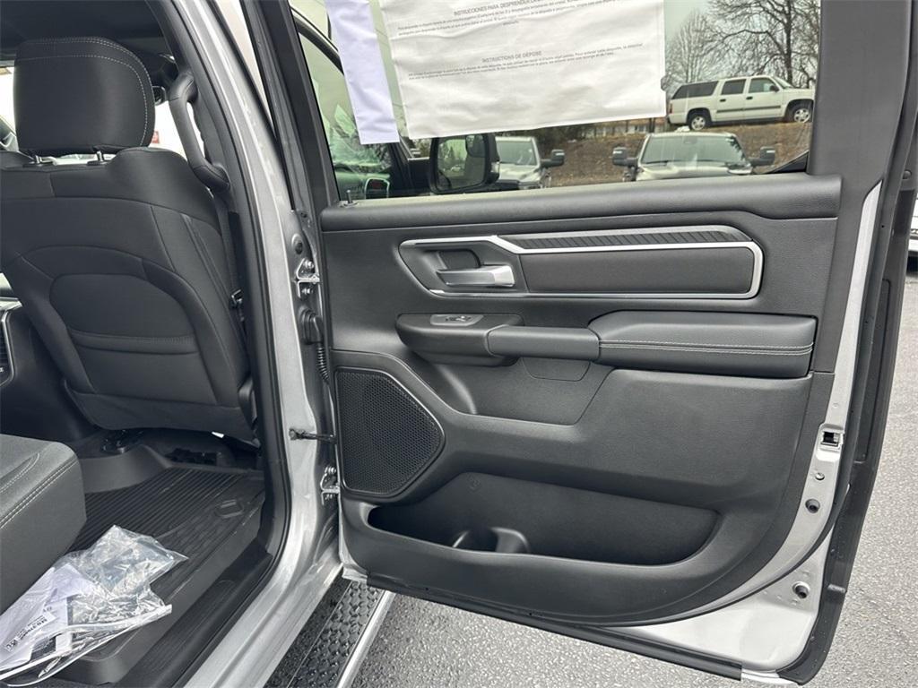 new 2025 Ram 1500 car, priced at $44,977