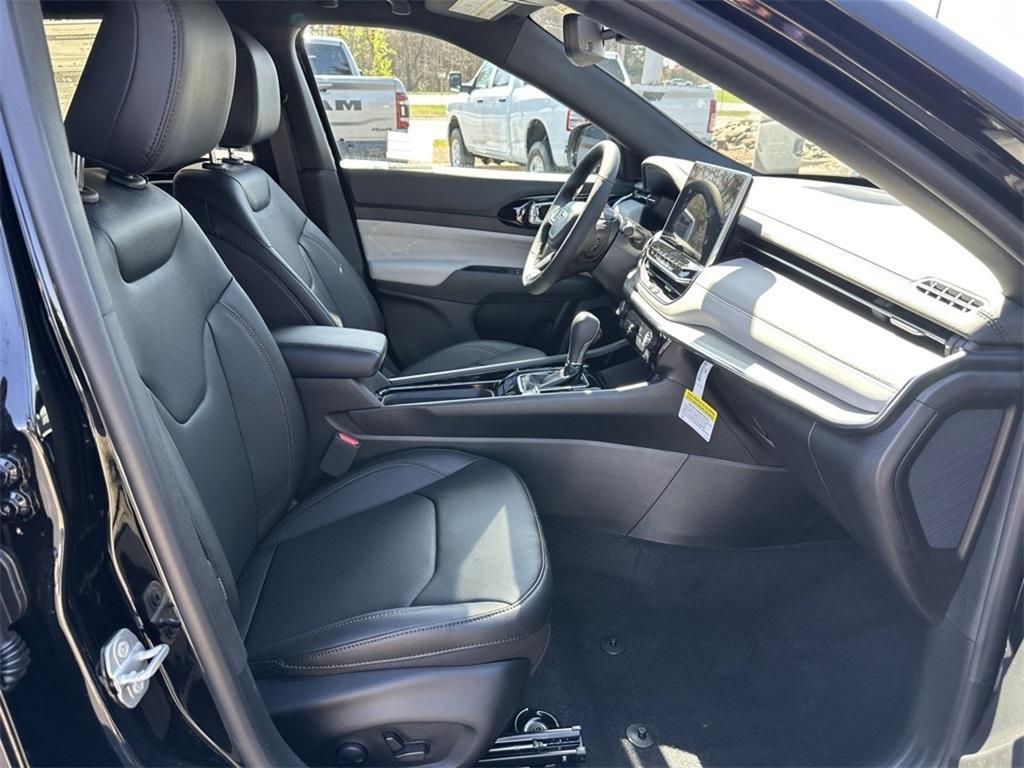 new 2024 Jeep Compass car, priced at $31,699