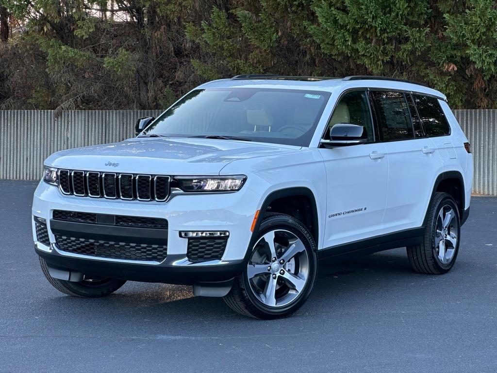 new 2025 Jeep Grand Cherokee L car, priced at $43,980