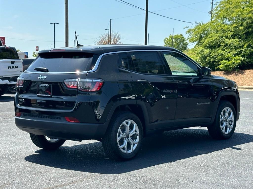 new 2025 Jeep Compass car, priced at $28,699