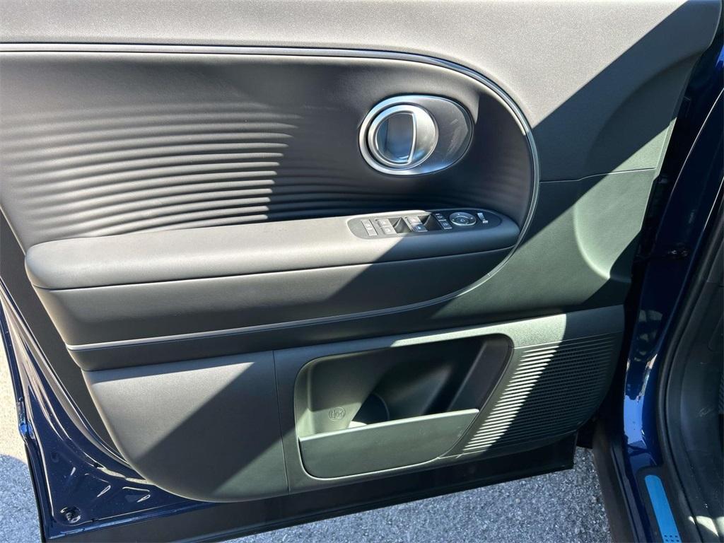 new 2026 Hyundai IONIQ 9 car, priced at $63,890