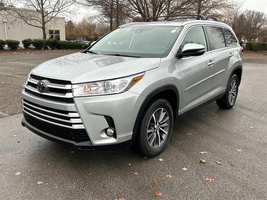 used 2019 Toyota Highlander car, priced at $29,811