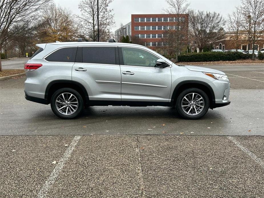 used 2019 Toyota Highlander car, priced at $29,811