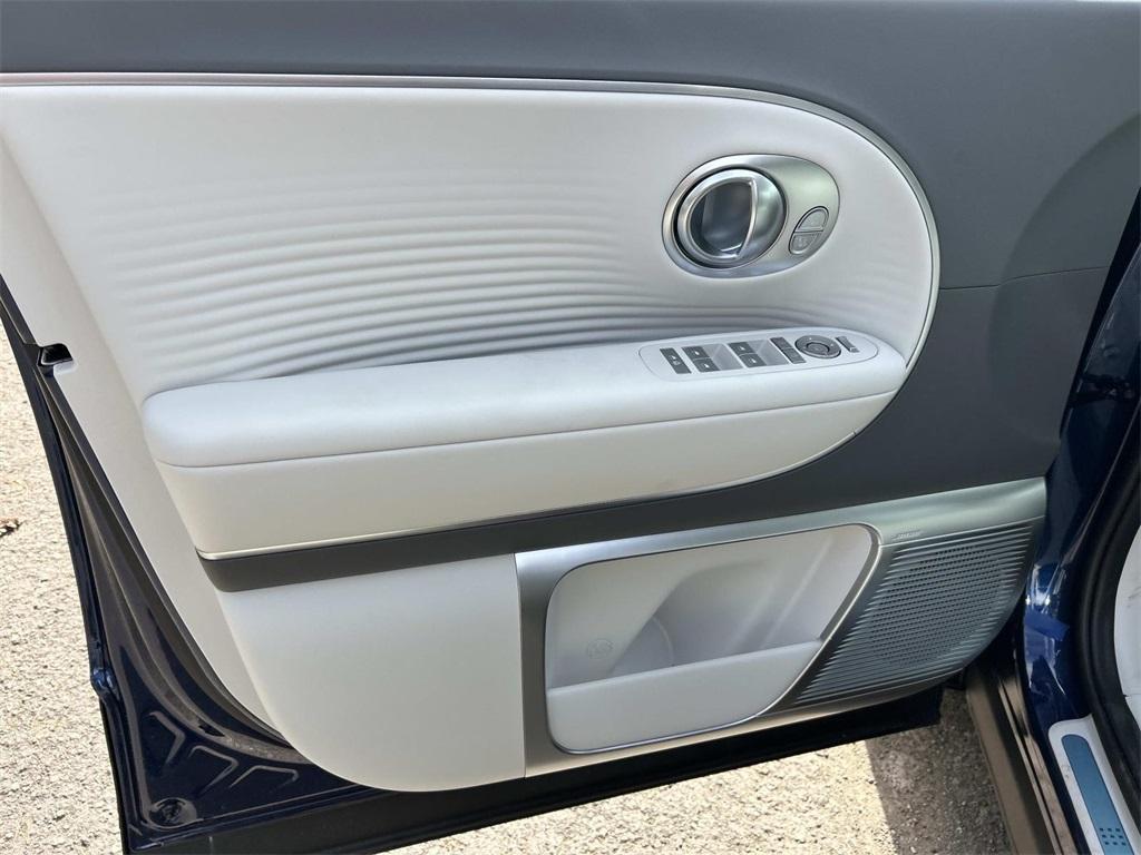 new 2026 Hyundai IONIQ 9 car, priced at $68,879