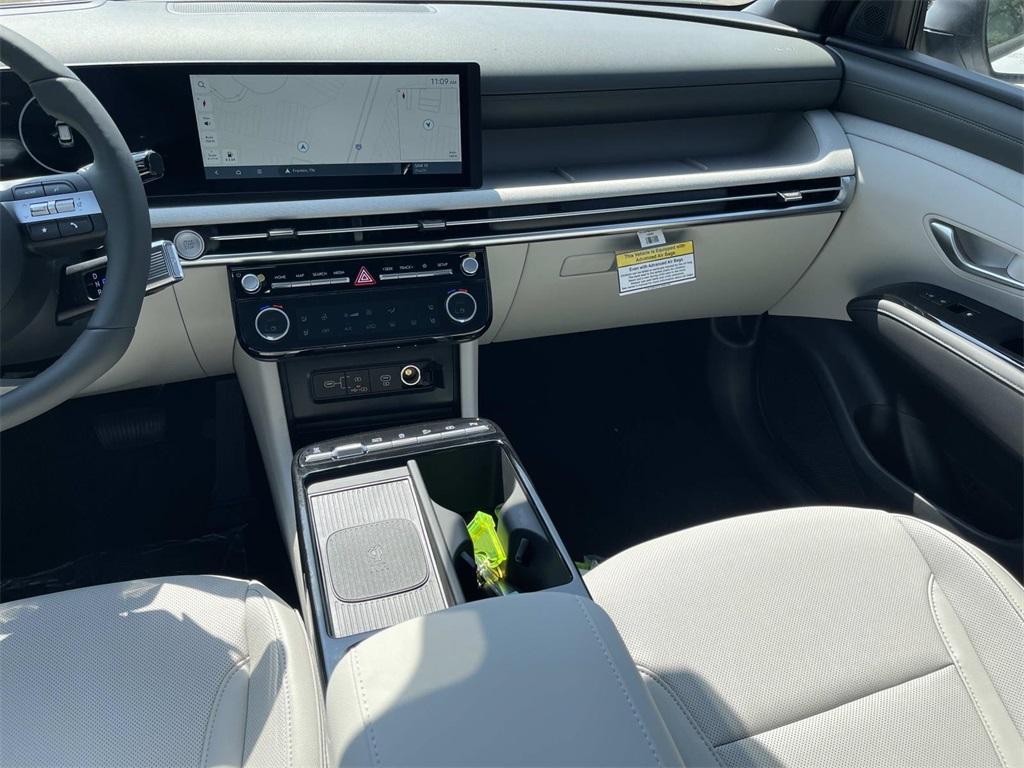 new 2025 Hyundai Tucson car, priced at $37,039