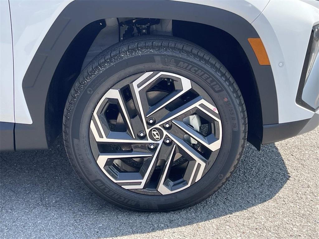 new 2025 Hyundai Tucson car, priced at $37,039