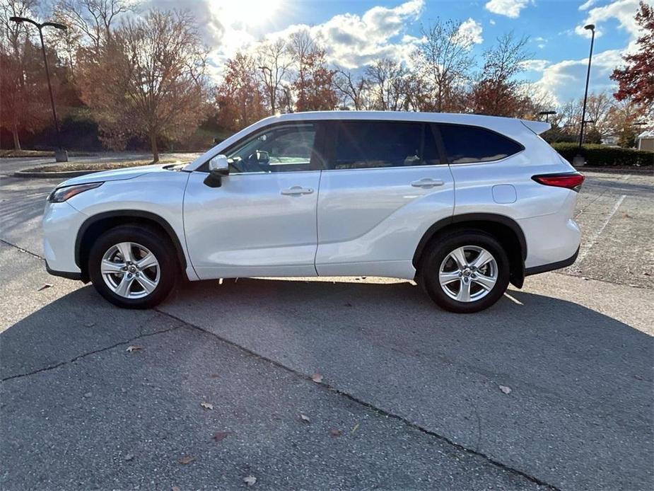 used 2023 Toyota Highlander car, priced at $36,921