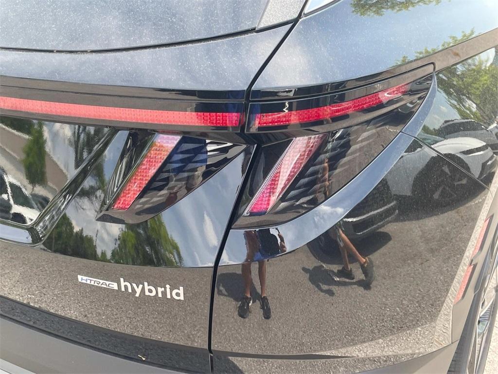 new 2025 Hyundai TUCSON Hybrid car, priced at $31,996