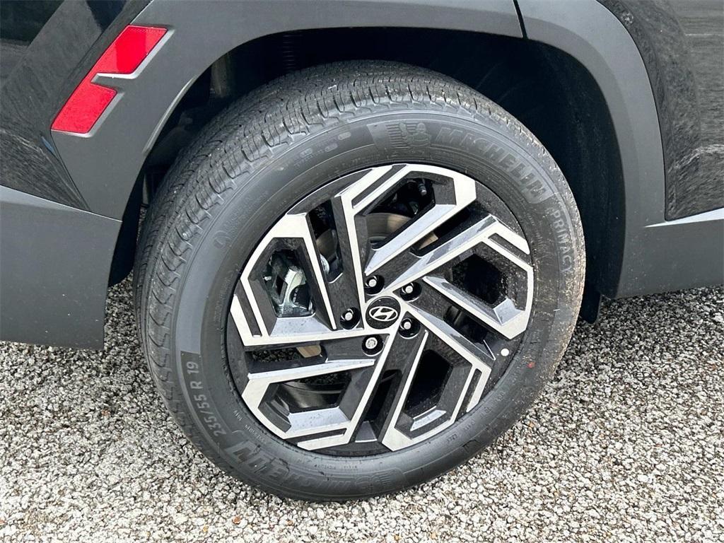 new 2025 Hyundai TUCSON Hybrid car, priced at $37,495