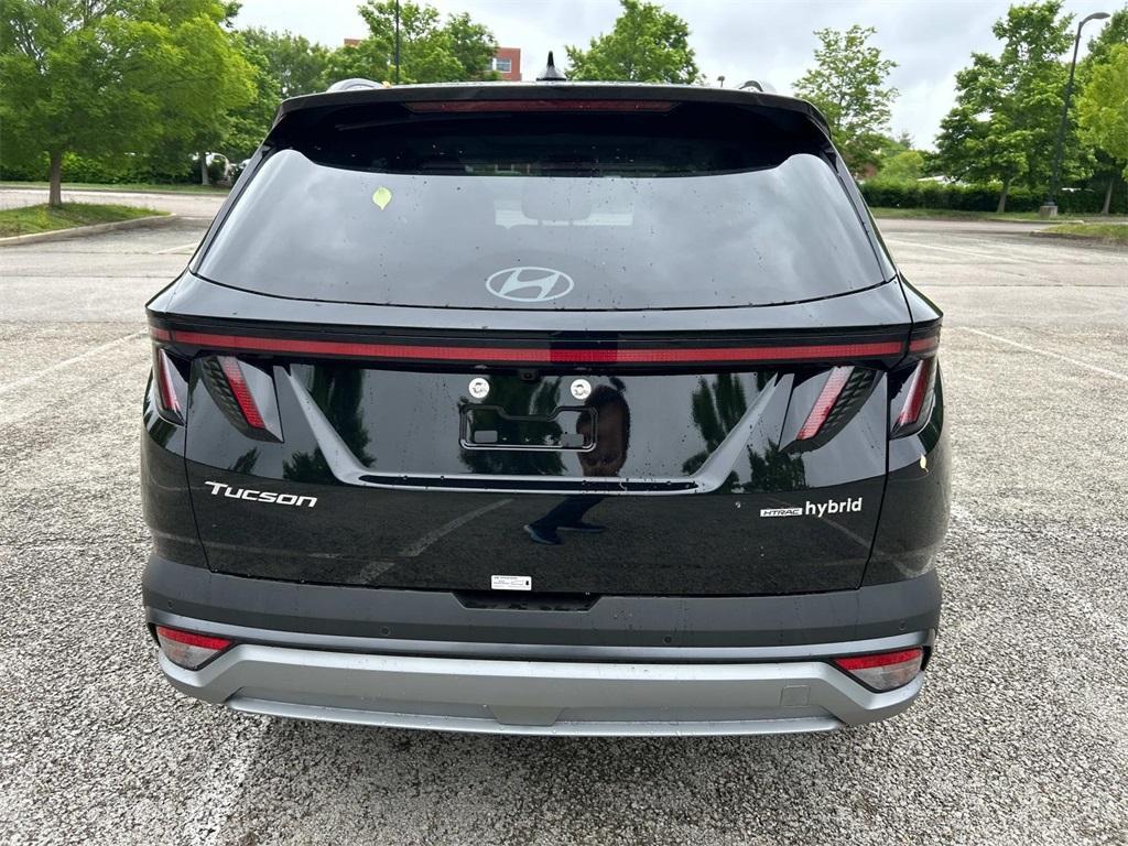 new 2025 Hyundai TUCSON Hybrid car, priced at $37,495