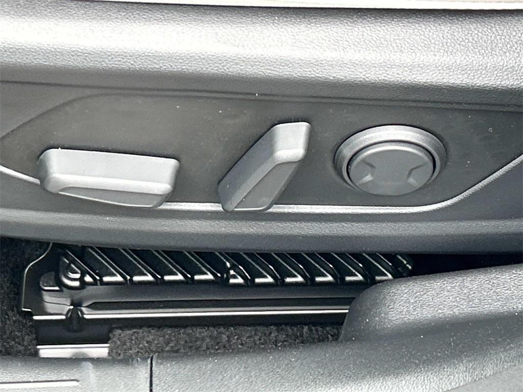 new 2025 Hyundai TUCSON Hybrid car, priced at $37,495