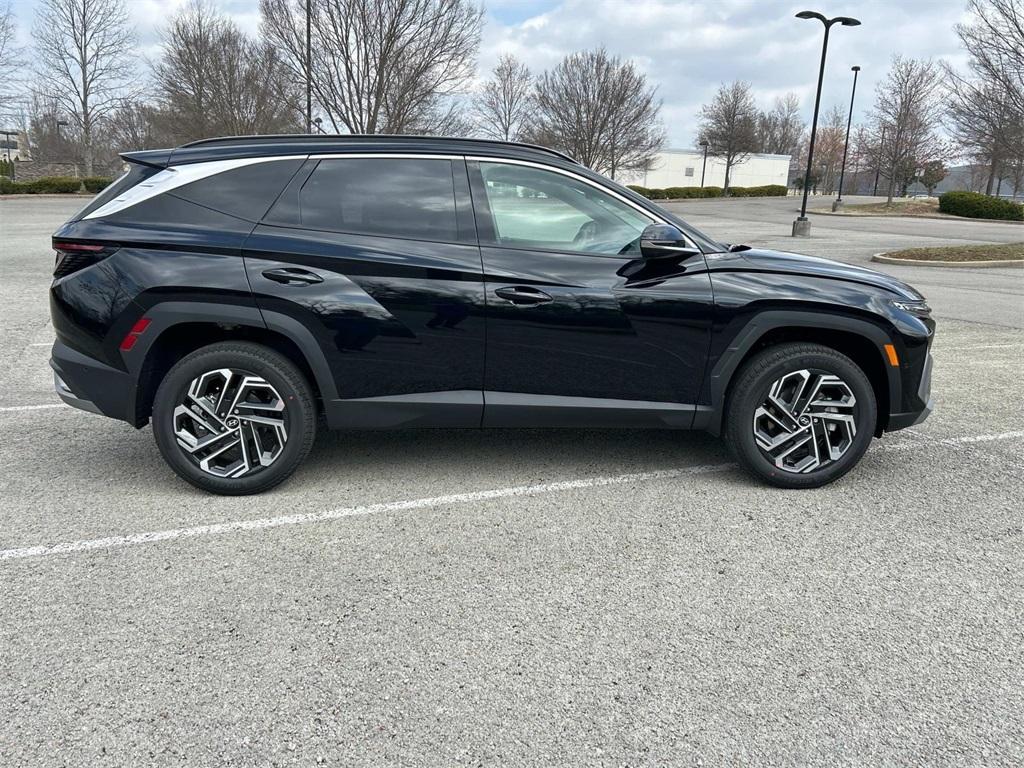 new 2025 Hyundai Tucson car, priced at $38,595