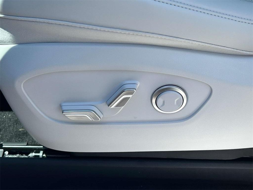 new 2026 Hyundai IONIQ 9 car, priced at $63,998