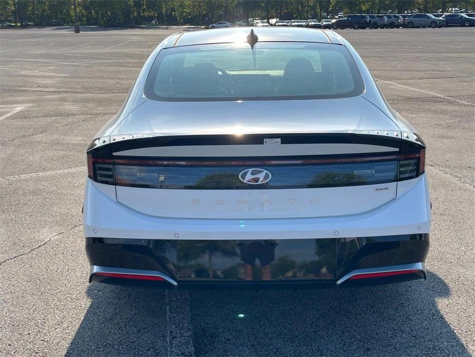 new 2024 Hyundai Sonata Hybrid car, priced at $34,243