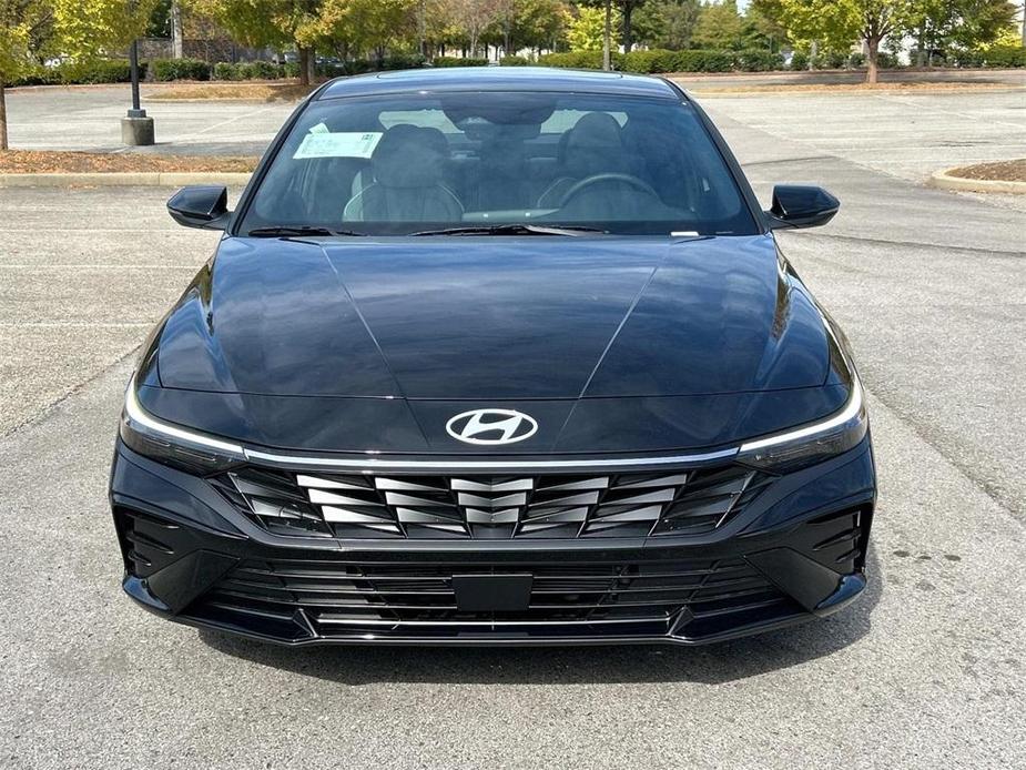 new 2025 Hyundai Elantra HEV car, priced at $30,282