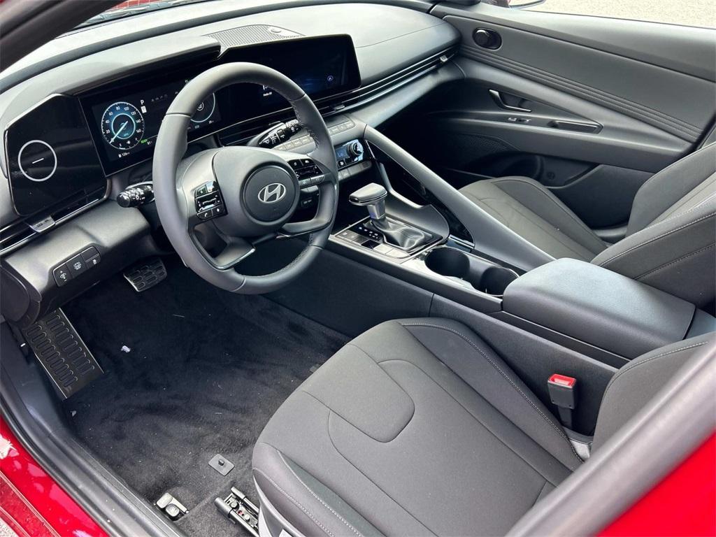 new 2025 Hyundai ELANTRA HEV car, priced at $27,190