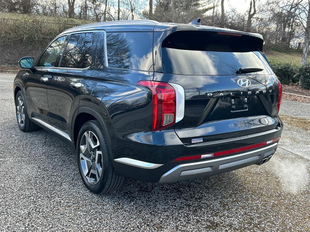 used 2024 Hyundai Palisade car, priced at $42,611