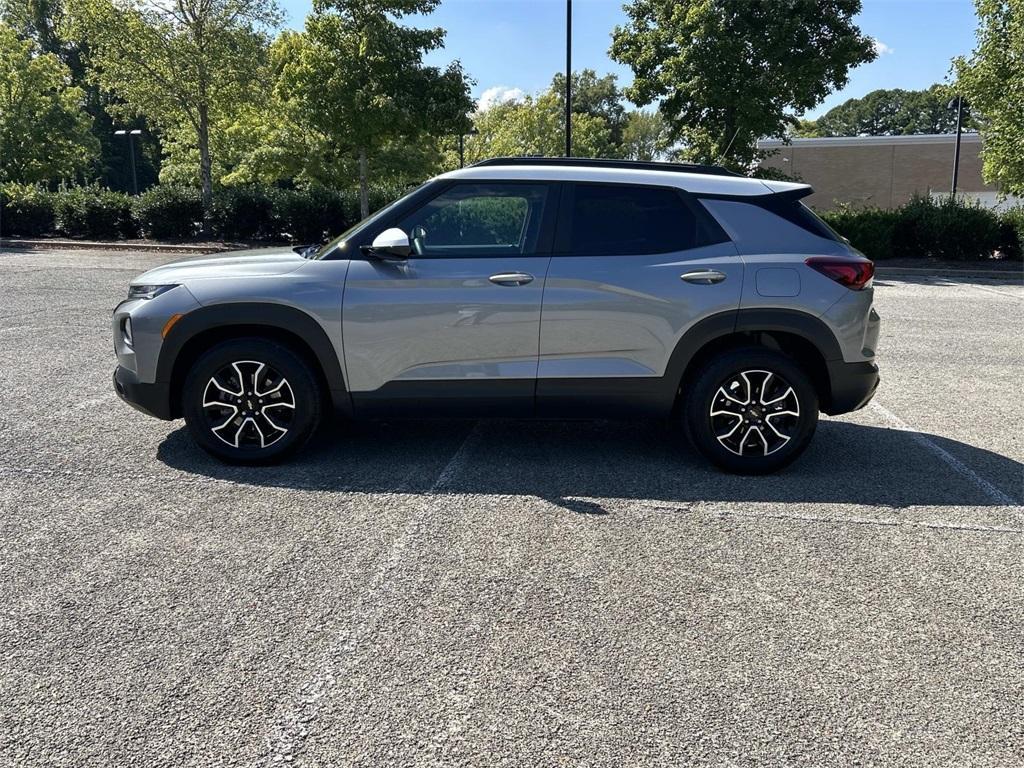 used 2023 Chevrolet TrailBlazer car, priced at $22,902