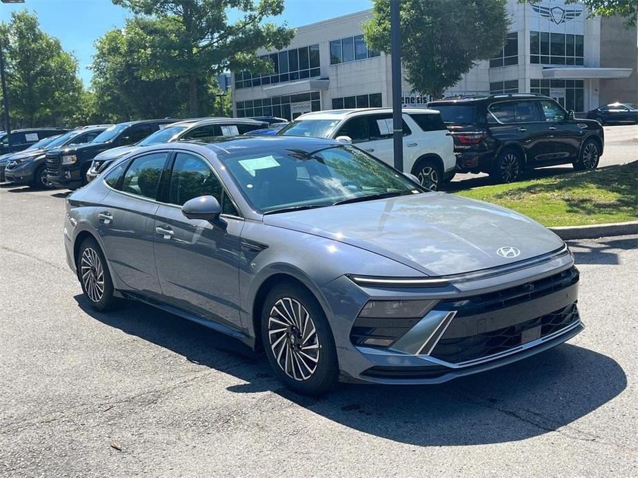 new 2024 Hyundai Sonata Hybrid car, priced at $33,860