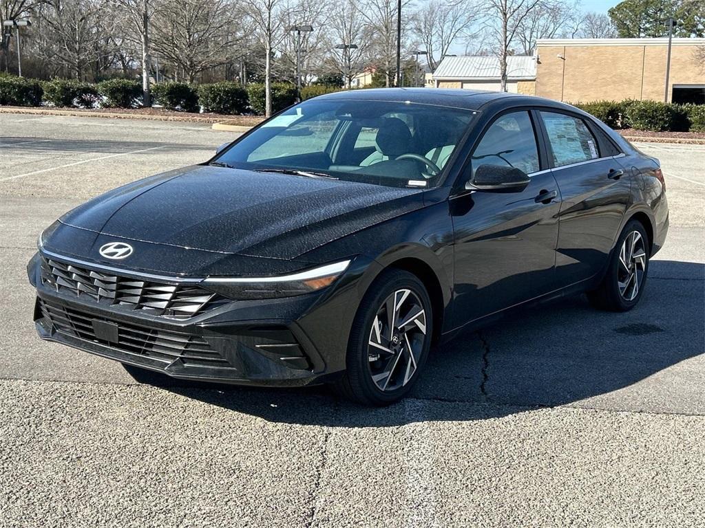 new 2025 Hyundai Elantra HEV car, priced at $30,427