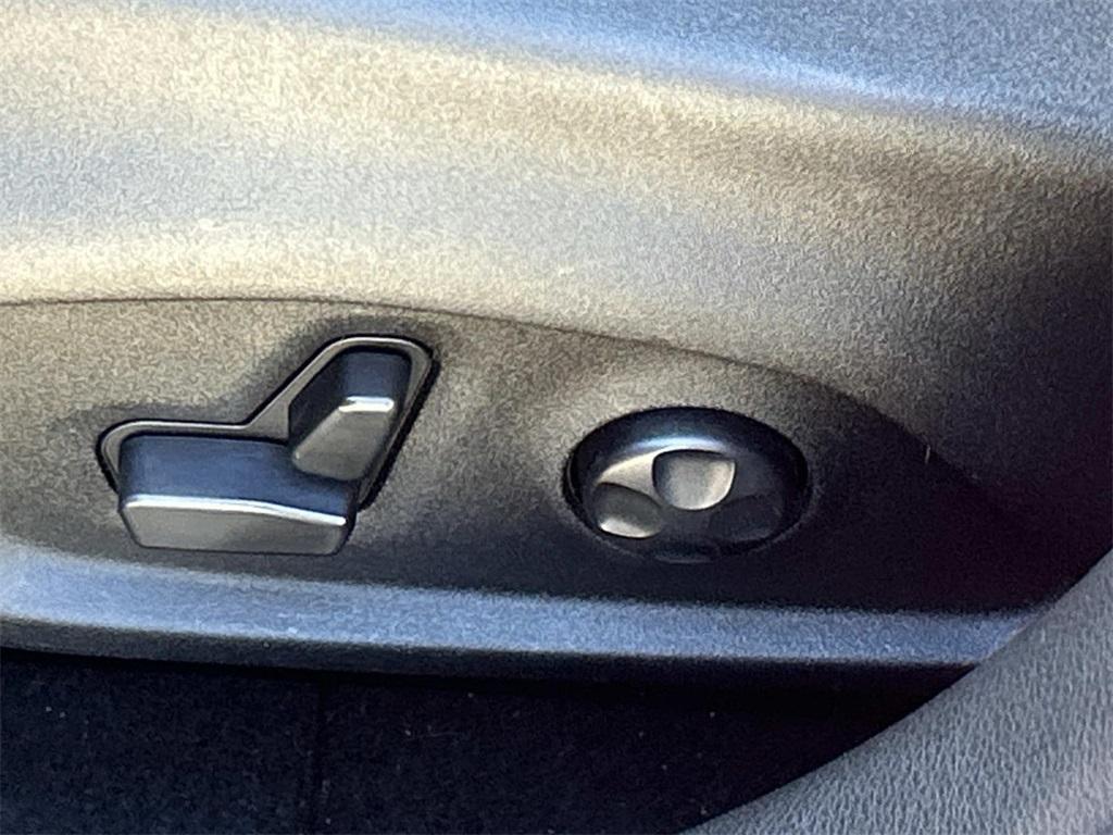 used 2018 Jeep Renegade car, priced at $13,901