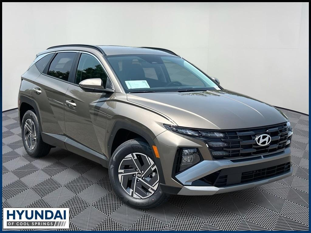 new 2025 Hyundai TUCSON Hybrid car, priced at $31,025
