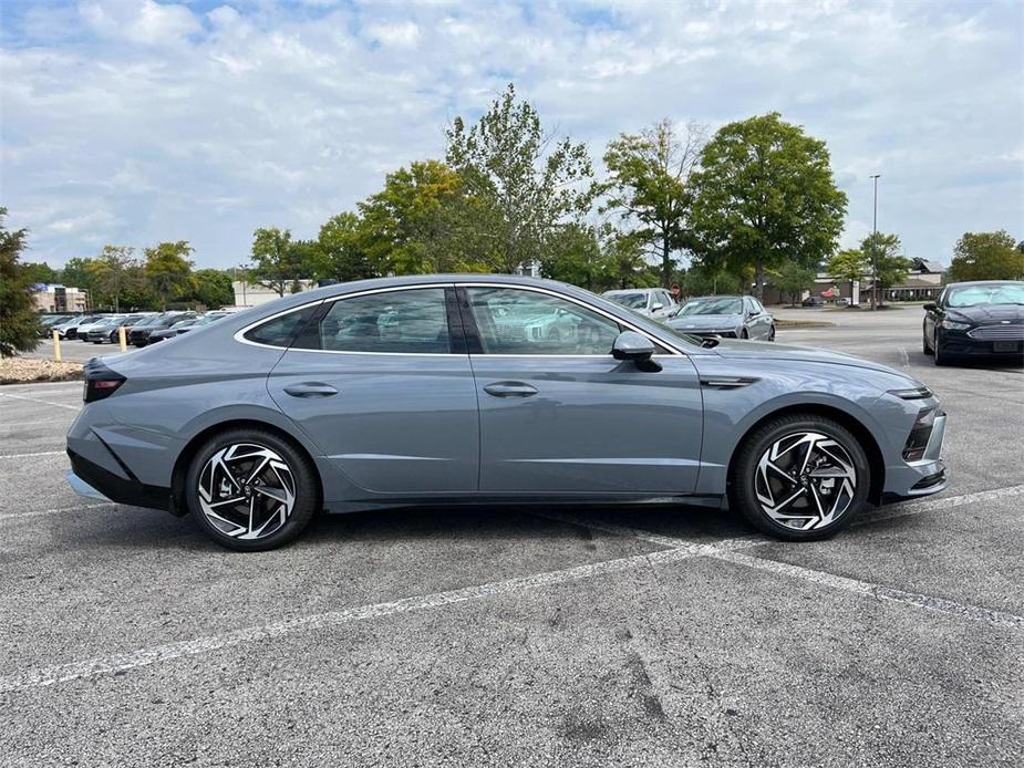 new 2025 Hyundai Sonata car, priced at $32,505