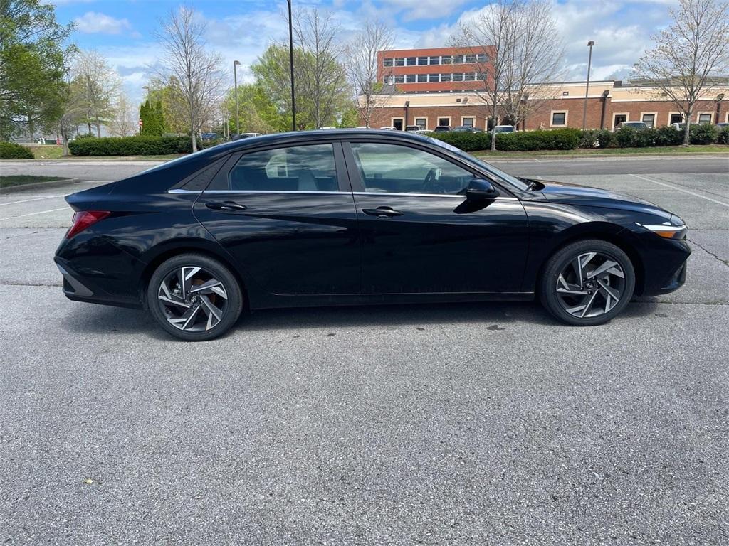 new 2025 Hyundai ELANTRA HEV car, priced at $25,852