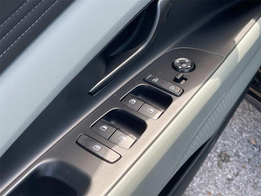 new 2025 Hyundai ELANTRA HEV car, priced at $25,852