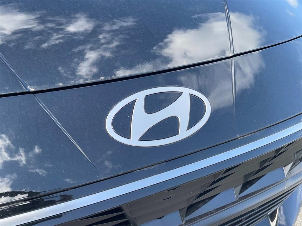 new 2025 Hyundai ELANTRA HEV car, priced at $25,852