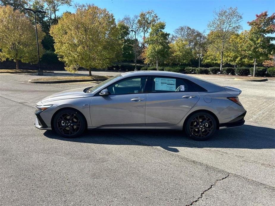 new 2025 Hyundai Elantra car, priced at $29,777