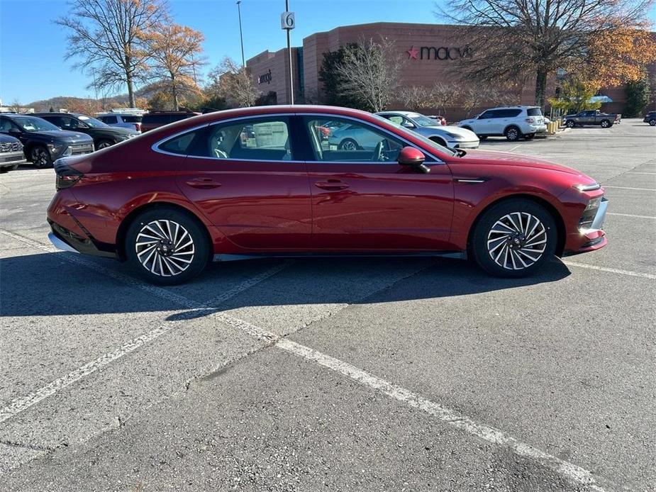 new 2025 Hyundai Sonata Hybrid car, priced at $33,230