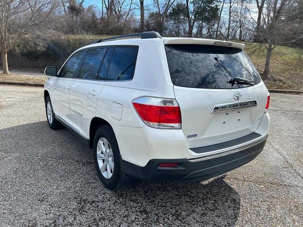 used 2013 Toyota Highlander car, priced at $11,902