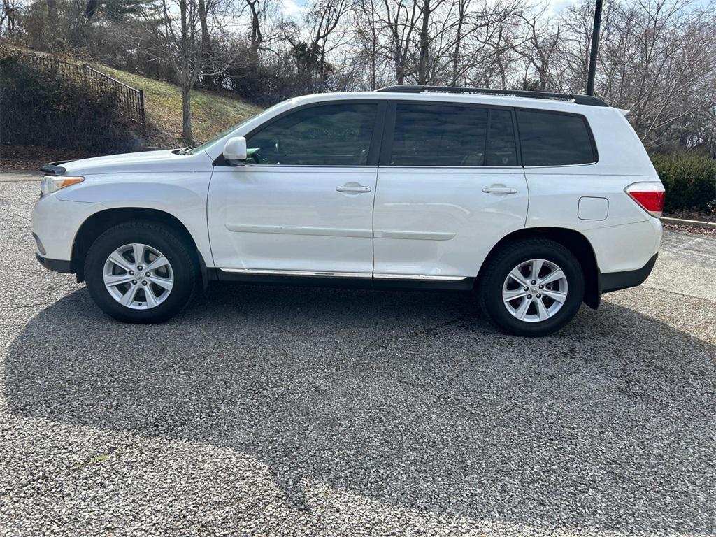 used 2013 Toyota Highlander car, priced at $11,902