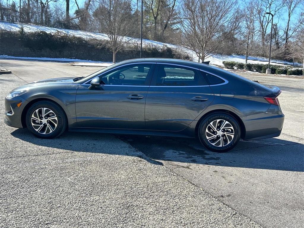 used 2022 Hyundai Sonata Hybrid car, priced at $22,907