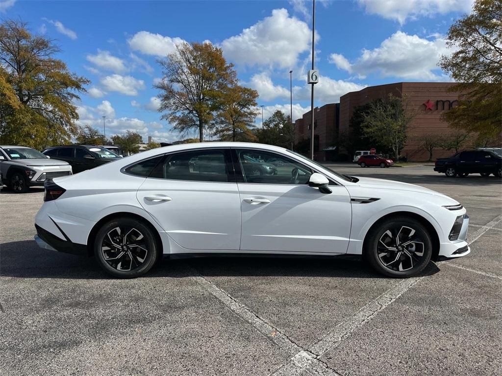 new 2025 Hyundai Sonata car, priced at $30,336