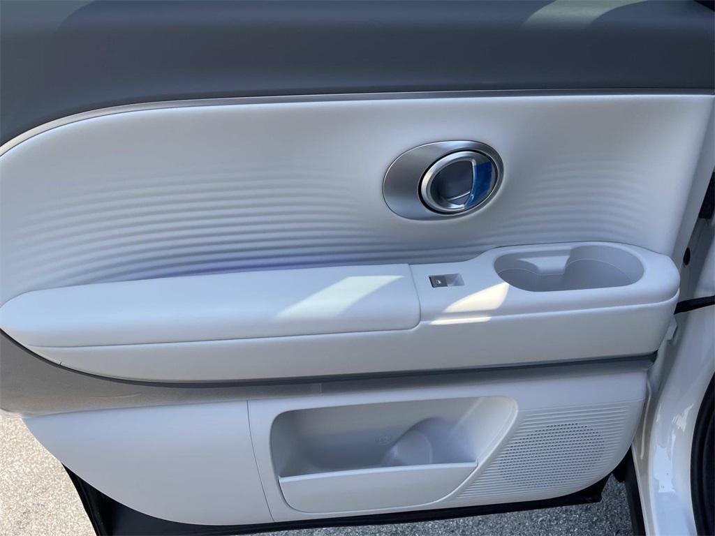 new 2026 Hyundai IONIQ 9 car, priced at $63,973