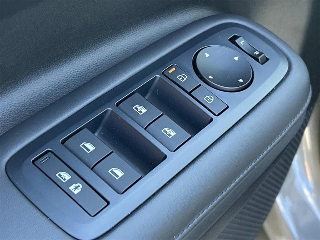 used 2025 Hyundai Santa Fe car, priced at $38,902